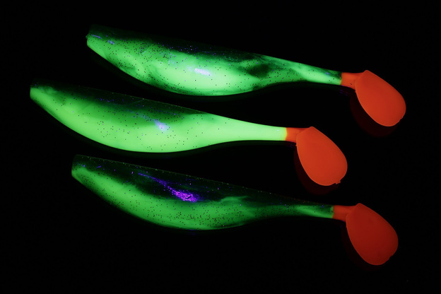 3281 - MANNS GUMA Q-PADDLER - HOT SHAD UV