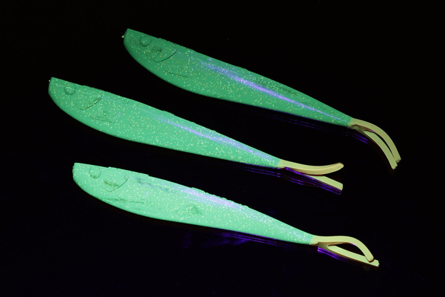 3280023 - MANNS GUMA Q-FISH 13 - MAGIC MOTOROIL UV