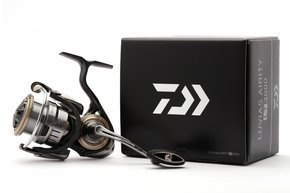 KOŁOWROTEK DAIWA LUVIAS AIRITY LT3000