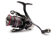 KOŁOWROTEK DAIWA 23 FUEGO LT 2000S-XH