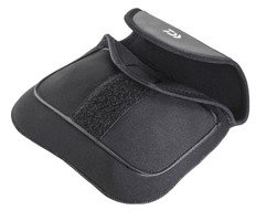 15802-020 - DAIWA NEOPRENOWY POKROWIEC NA KOŁOWROTEK-L 23,5x18cm