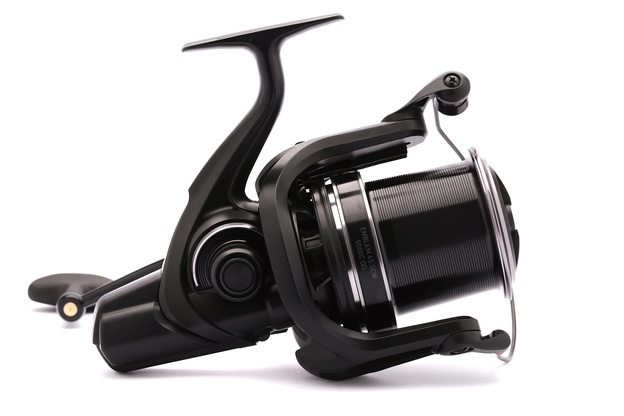 KOŁOWROTEK DAIWA 23 EMBLEM 45 SCW QD