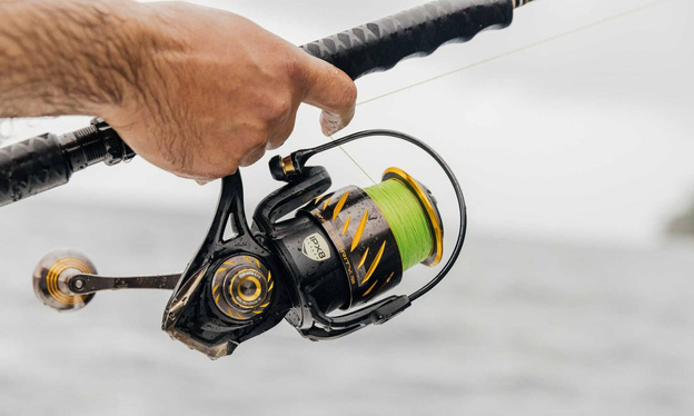 KOŁOWROTEK PENN AUTORITY SPINNING 8500