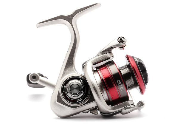 KOŁOWROTEK DAIWA QR 750