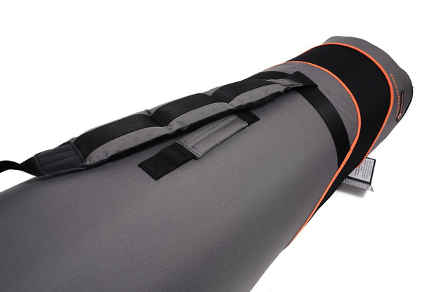 SZTYWNY POKROWIEC NA WĘDKI IRON TROUT 5 KOMÓR 137cm