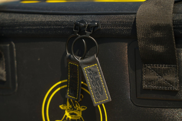 WODOODPORNA TORBA BLACK CAT WELDED 30x40x23 cm