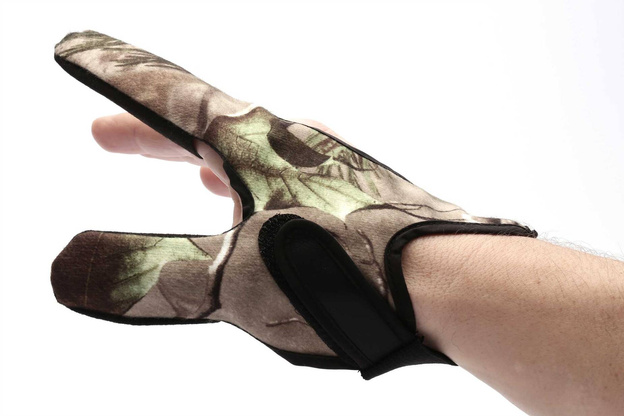 33606 - YORK OCHRANIACZ PALCA DO RZUTÓW CAMO