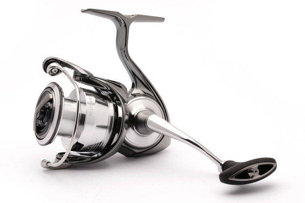 KOŁOWROTEK DAIWA EXIST PC LT 4000-XH