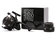 KYMB4500 - YORK KOŁOWROTEK METHOD BLACK 4500