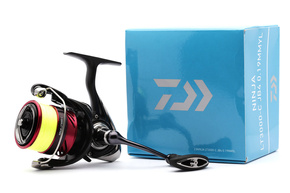 KOŁOWROTEK Z PLECIONKĄ 0,17mm - DAIWA 23 NINJA LT 2500