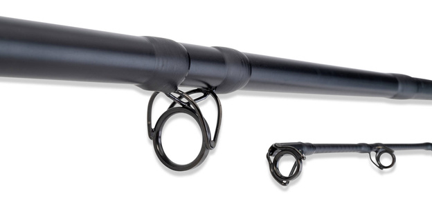 WĘDKA UNI CAT BLACK OUT 240/250-1000g