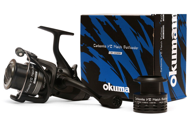KOŁOWROTEK OKUMA CARBONITE V2 MATCH BAITFEEDER