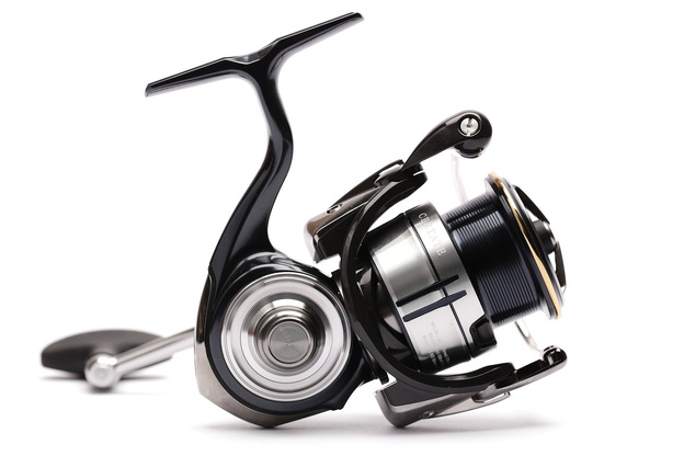 KOŁOWROTEK DAIWA CERTATE LT 2500-XH