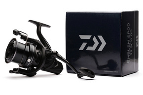 KOŁOWROTEK DAIWA EMBLEM SPOD 35 SCW QD
