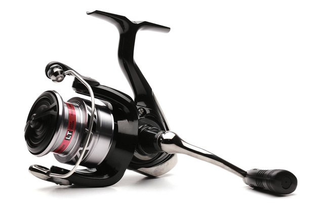 KOŁOWROTEK DAIWA RX LT 2500