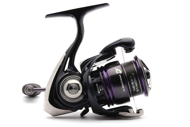 KOŁOWROTEK DAIWA PROREX X LT 2000