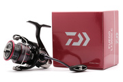 KOŁOWROTEK DAIWA 23 FUEGO LT 3000D-C
