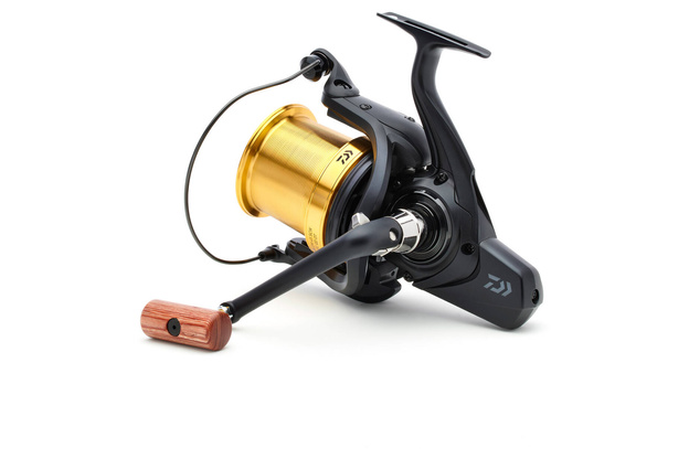 KOŁOWROTEK DAIWA 23 EMBLEM 45 SCW QD-OT