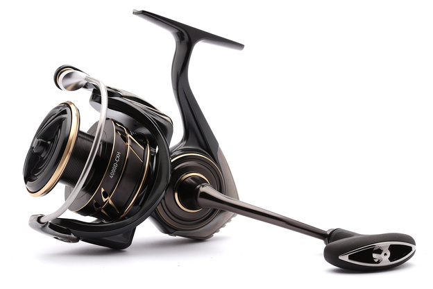 KOŁOWROTEK DAIWA 23 CALDIA SW 4000D-CXH