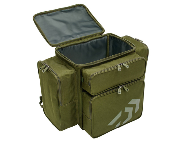 PLECAK DAIWA BLACK WIDOW COMPACT - 52x32x35cm