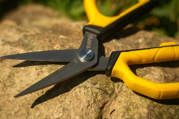 NOŻYCZKI DO ŻYŁKI I PLECIONKI BLACK CAT HD