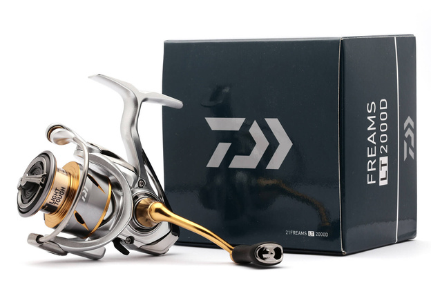 KOŁOWROTEK DAIWA 21 FREAMS LT 1000D