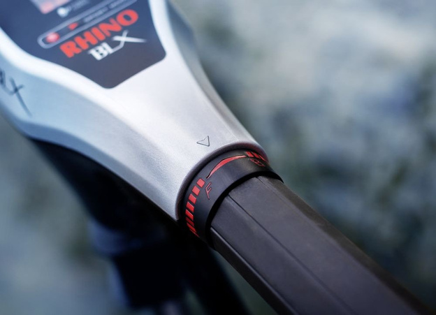 ELEKTRYCZNY ZABURTOWY RHINO BLX 110