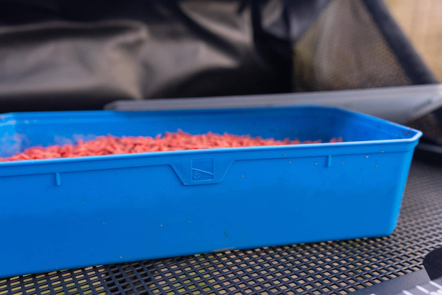 PUDEŁKO NA ŻYWE PRZYNĘTY PRESTON BAIT TUB