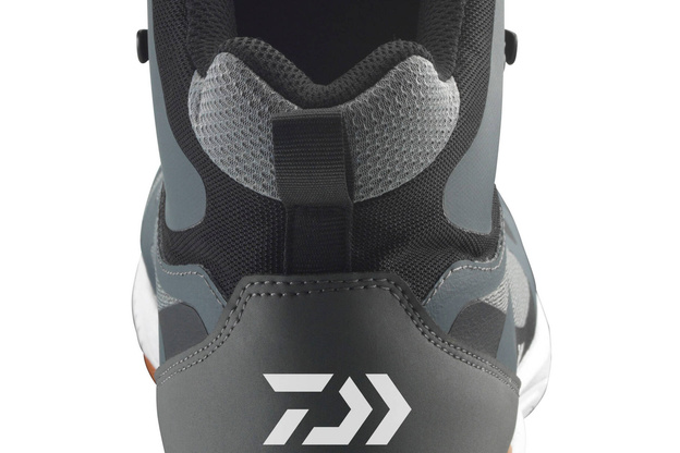 BUTY WĘDKARSKIE DAIWA D-VEC WP100