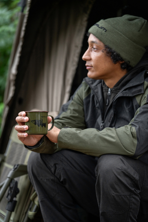 KUBEK Z MOTYWEM WĘDKARSKIM KORUM CLASSIC MUG TENCH