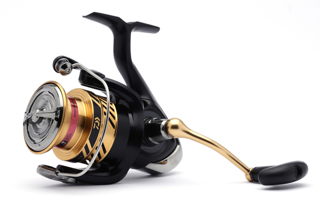 KOŁOWROTEK DAIWA CROSSFIRE LT 4000-C