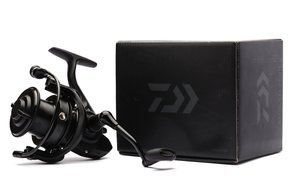 KOŁOWROTEK DAIWA EMBLEM 25 C QD