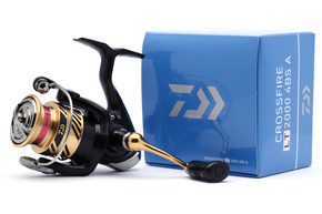 KOŁOWROTEK DAIWA CROSSFIRE LT 2000