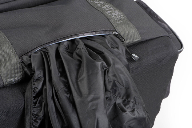 NLU090 - FOX RAGE TORBA WĘDKARSKA CAMO VOYAGER 44x34x28 cm