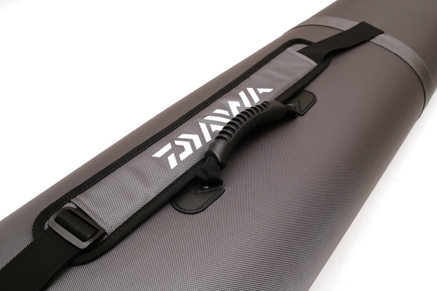 SZTYWNY POKROWIEC DWUKOMOROWY DAIWA 128 cm