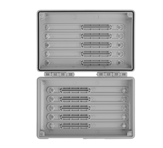 PUDEŁKO NA PRZYPONY PRESTON MAG STORE 10cm