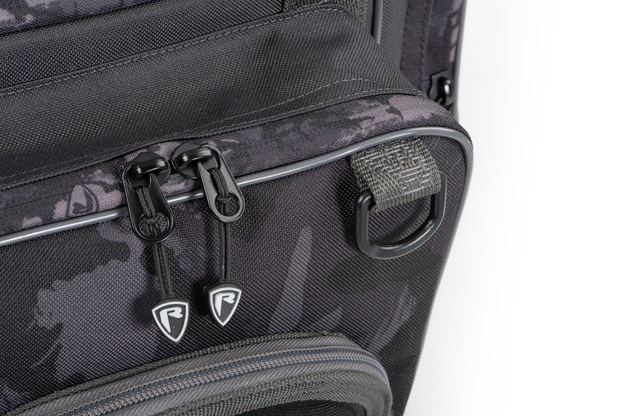 TORBA WĘDKARSKA FOX RAGE CAMO VOYAGER 39x29x28 cm