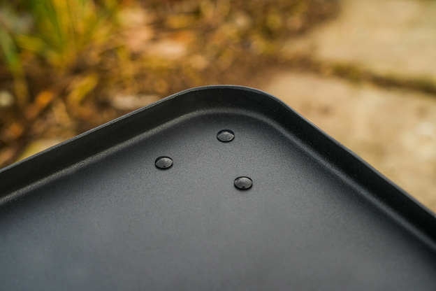 STOLIK BIWAKOWY BLACK CAT 49,5x30x18-25cm