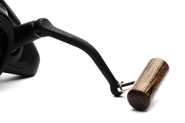 KOŁOWROTEK OKUMA CUSTOM BLACK CB-60