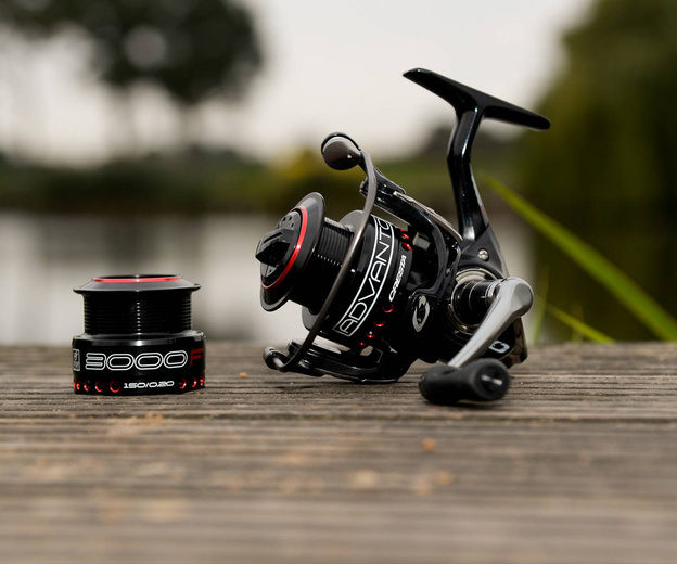 KOŁOWROTEK CRESTA ADVANTOR F 3000