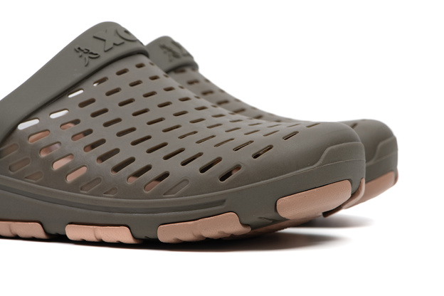 KLAPKI FOX KHAKI CLOGS