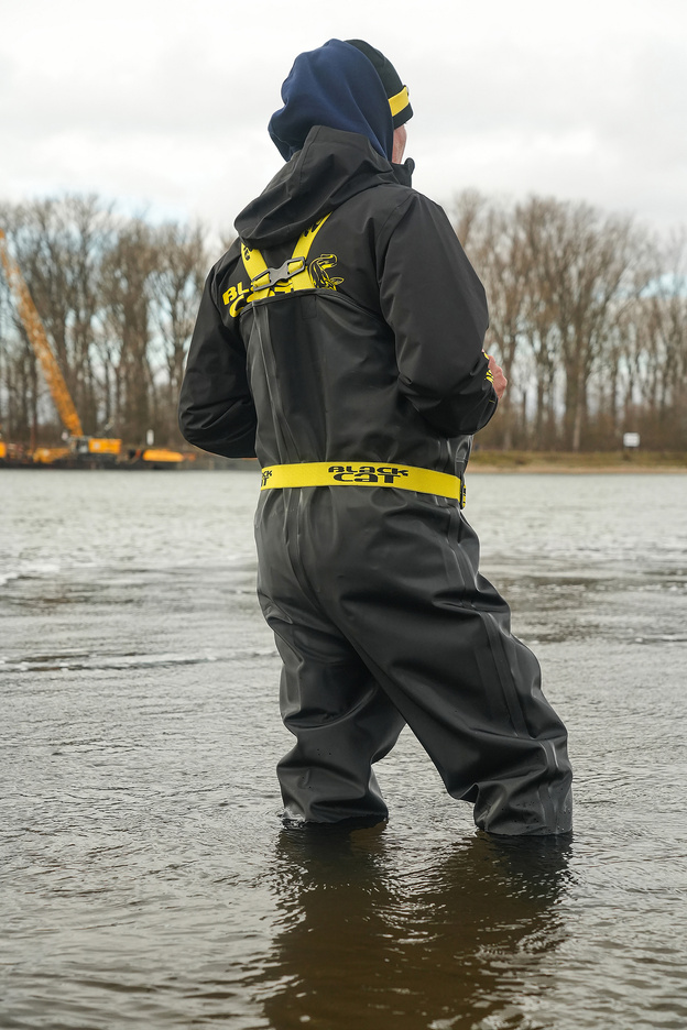 SPODNIOBUTY PVC BLACK CAT BOOTED WADERS