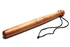 85435 - YORK DREWNIANA PAŁKA DO GŁUSZENIA RYB 28cm