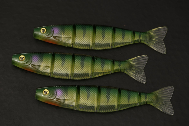 NPS - FOX RAGE GUMA PRO SHAD JOINTED - UV STICKLEBACK