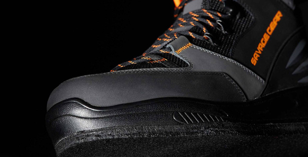 BUTY DO BRODZENIA Z PODESZWĄ FILCOWĄ SAVAGE GEAR SG8