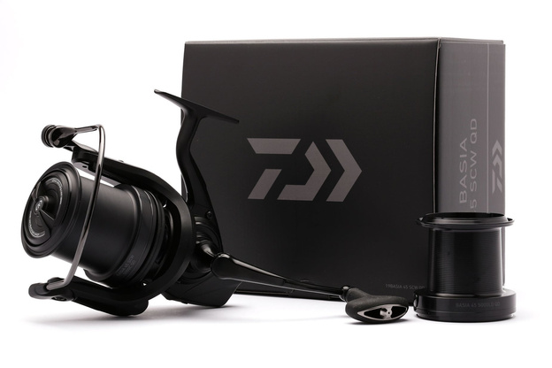 KOŁOWROTEK DAIWA BASIA 45 SCW QD