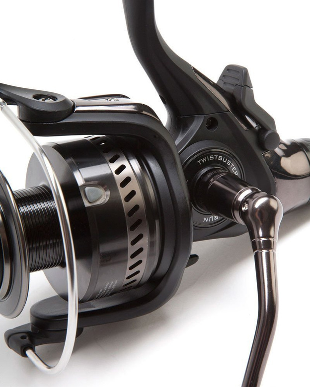 KOŁOWROTEK DAIWA EMCAST BR 4500A