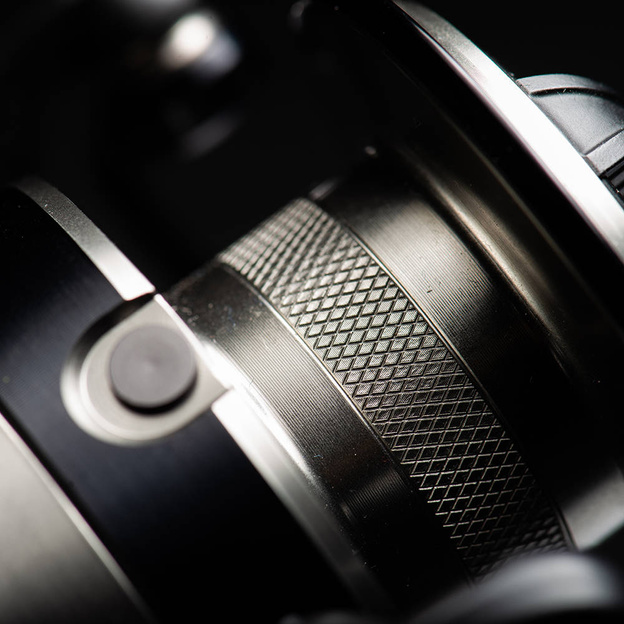 KOŁOWROTEK SAVAGE GEAR SGS8 5000