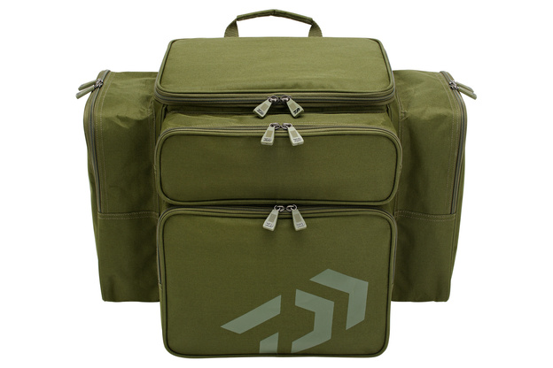 PLECAK DAIWA BLACK WIDOW COMPACT - 52x32x35cm