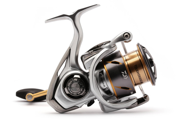 KOŁOWROTEK DAIWA 21 FREAMS LT 4000-C